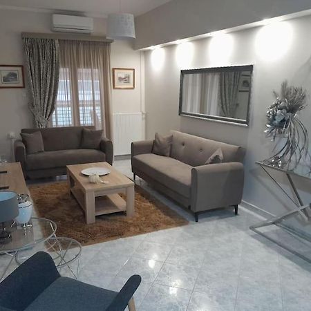 Maison De Luxx , A11 City Center Larissa Exterior foto
